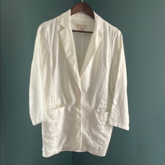Michael Kors White linen Blazer with Classic Lapel and Textured Fabric - Picture 1 of 6